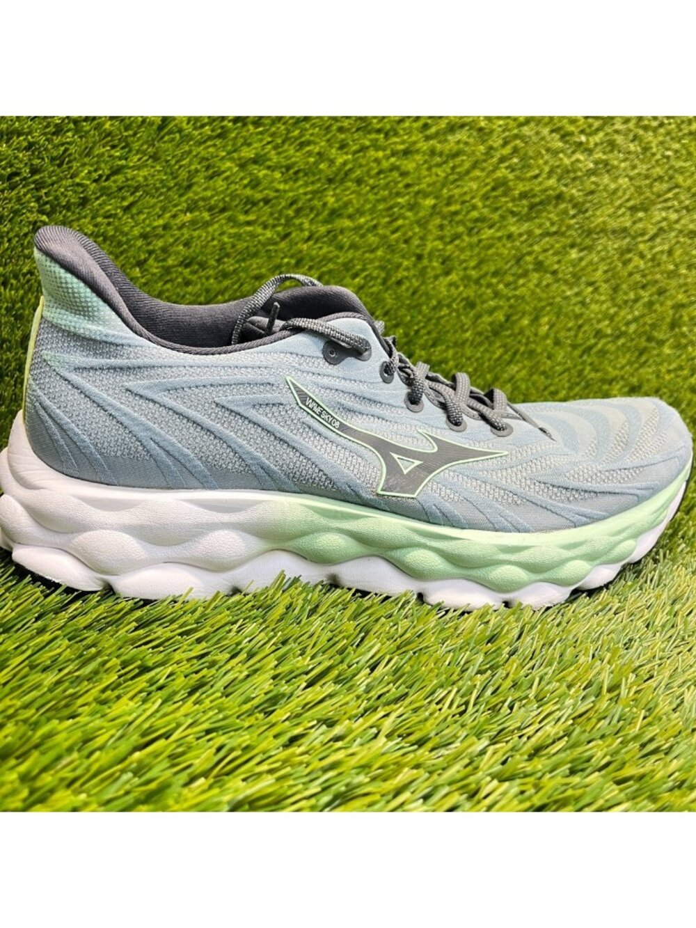 Mizuno Wave Sky 8 Mens Size 10 Blue Green Gray Athletic Running Shoes Sneakers